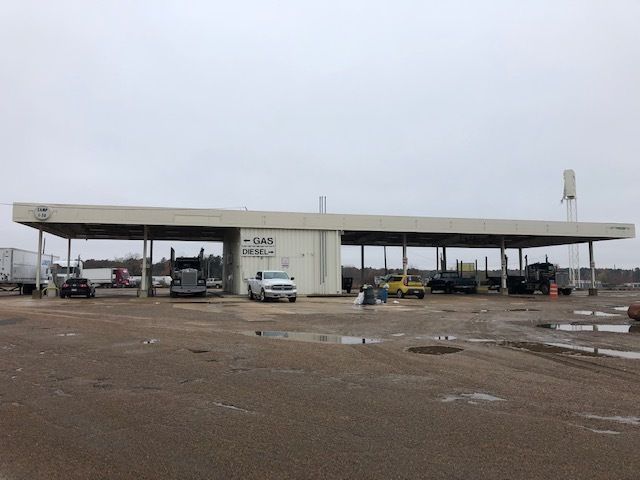 Camp I-30: 3205 E 54th St, Texarkana, AR 71854